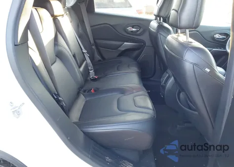 2022 Jeep Cherokee Latitude Lux 4X4 z USA, uszkodzony, nr VIN 1C4PJMMN0ND506159